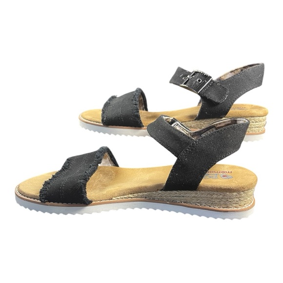 BOBS by Skechers Black Sandals – Size 10 - Picture 5 of 8